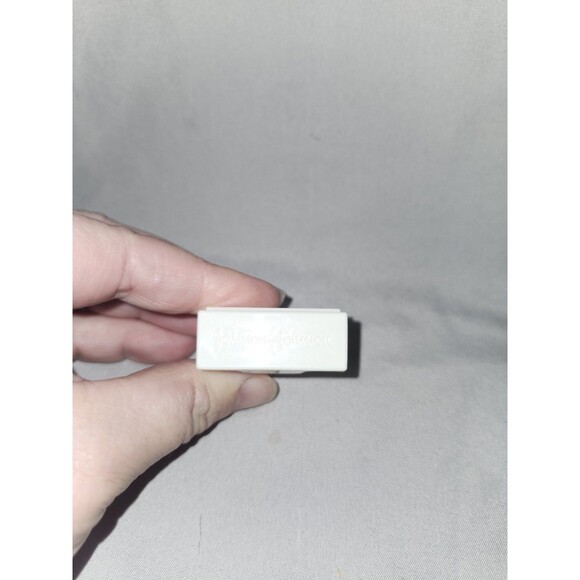 Vintage Johnson & Johnson Dental Floss Plain Unwaxed White Box - Picture 4 of 5